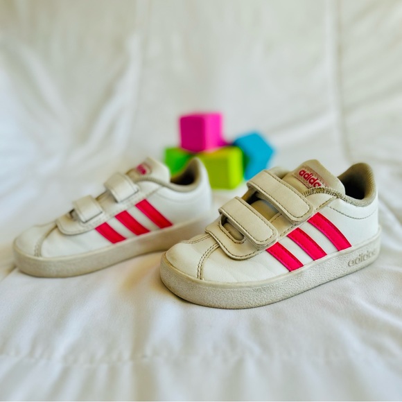 Size 7K Adidas Shoes - Picture 4 of 9